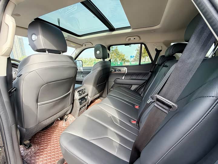 Фото 17 - Tank 400 Hybrid