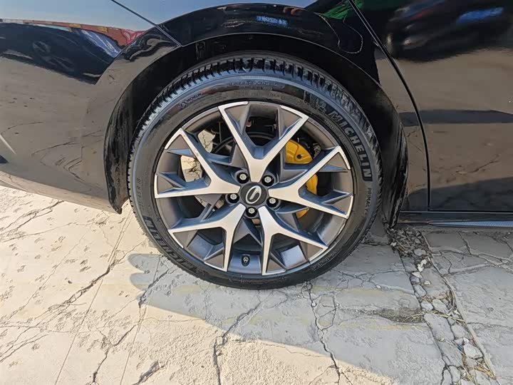 Фото 26 - GAC Trumpchi Empow R