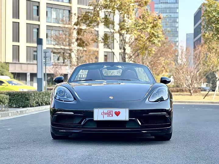 Фото 2 - Porsche 718