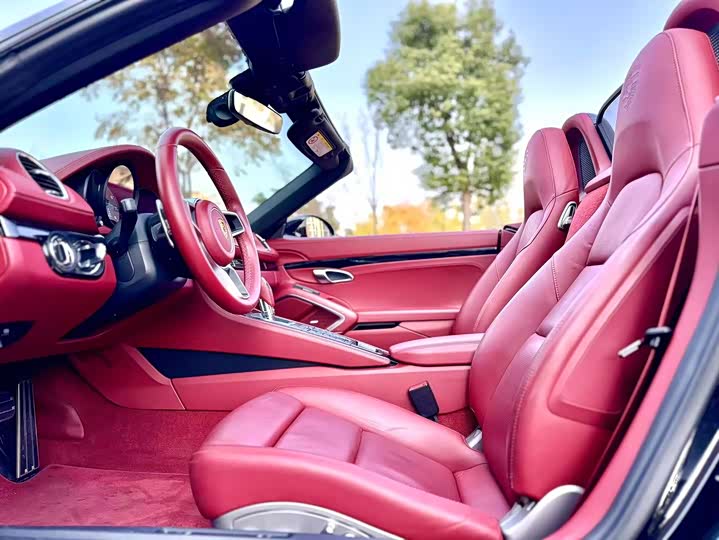 Фото 8 - Porsche 718