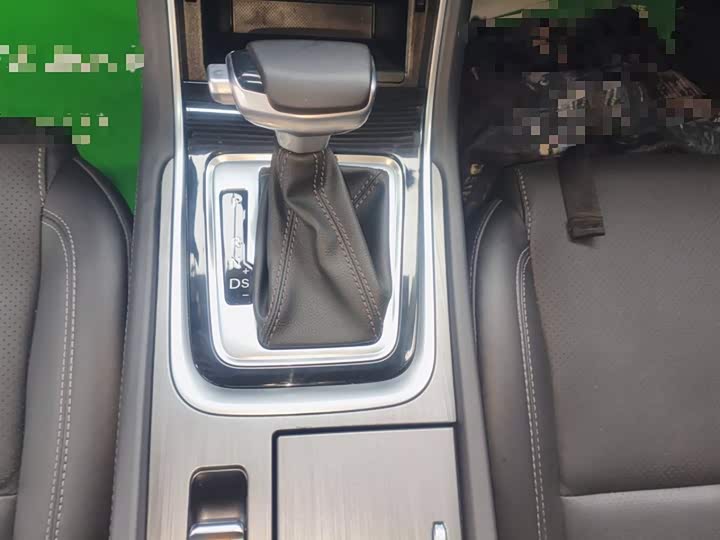 Фото 14 - Changan Raeton CC