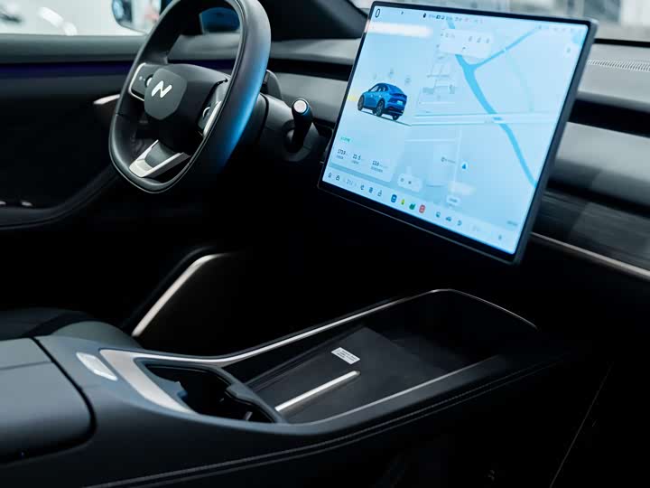 Фото 11 - Nio Onvo L60