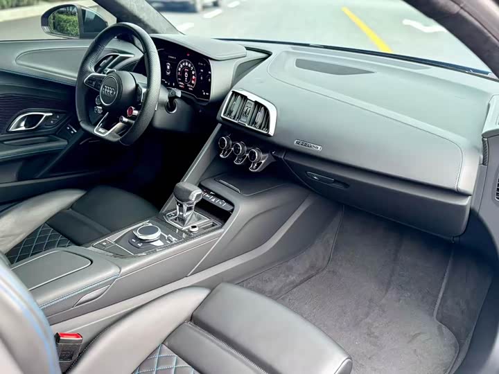 Фото 4 - Audi R8