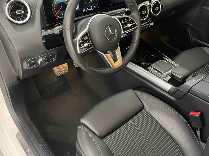 Фото 16 - Mercedes-Benz B-Class