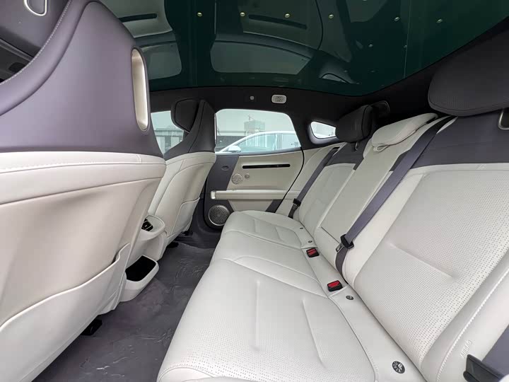 Фото 14 - Avatr 06