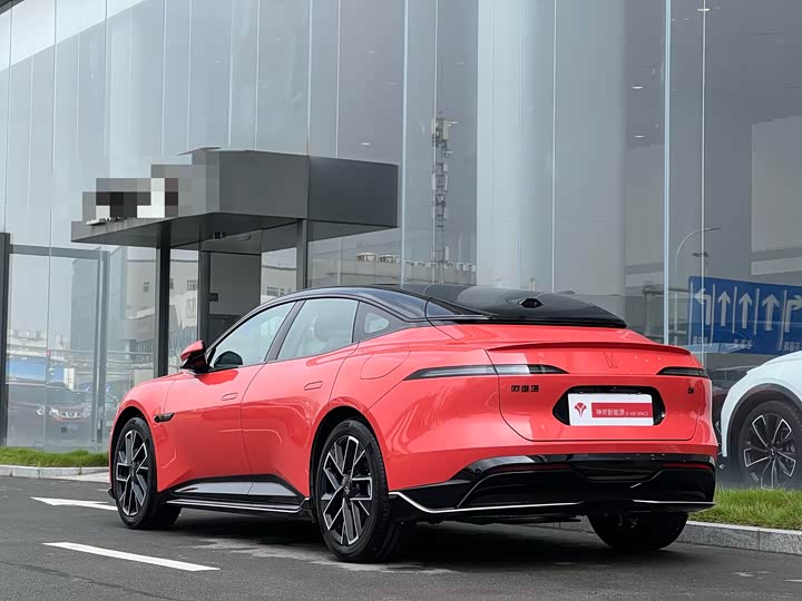 Фото 3 - Avatr 06