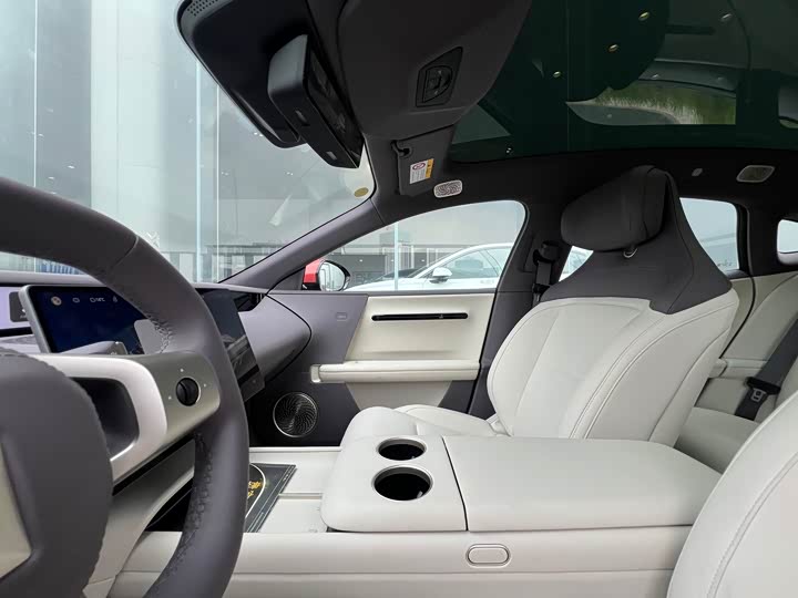 Фото 8 - Avatr 06