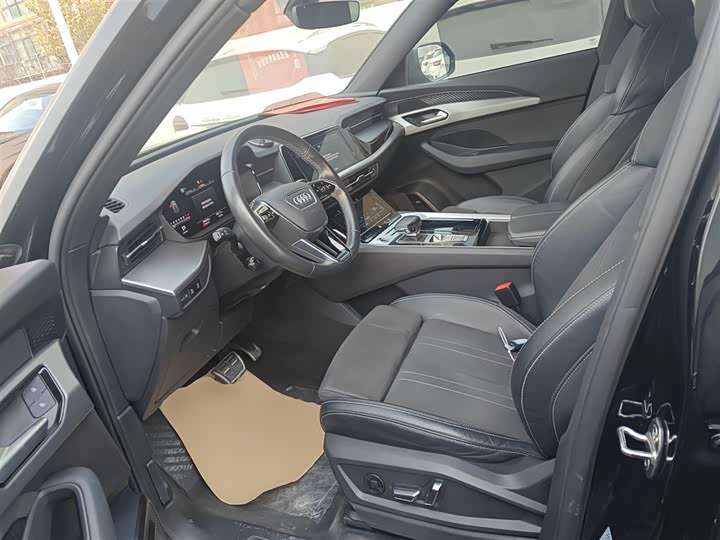 Фото 15 - Audi Q6