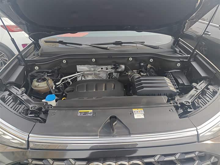 Фото 20 - Audi Q6