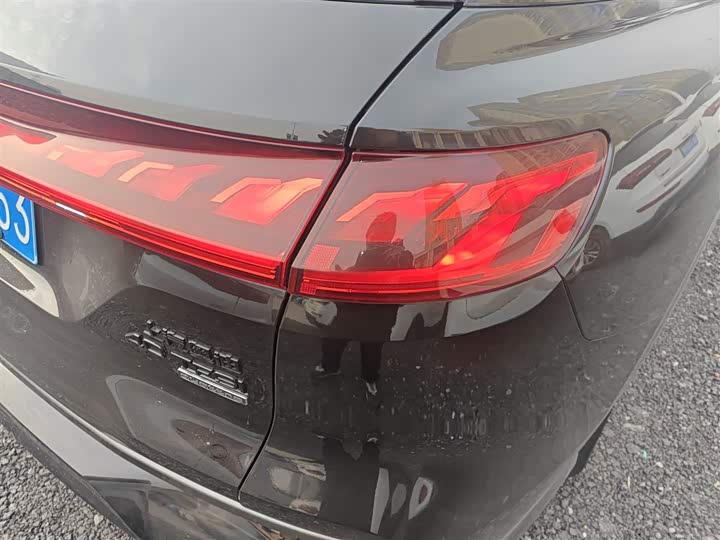 Фото 8 - Audi Q6