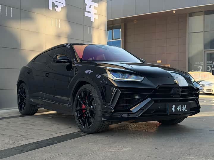 2023 Lamborghini Urus