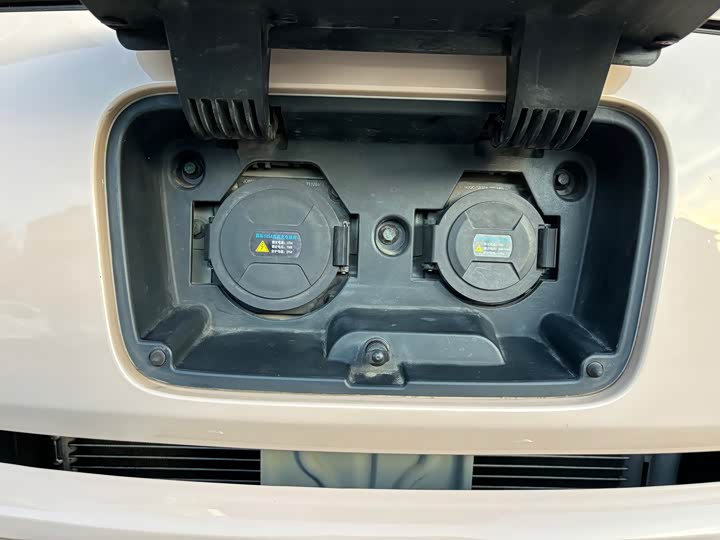 Фото 8 - Leapmotor T03