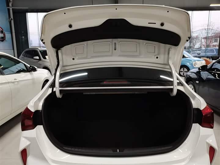 Фото 19 - Hyundai Verna