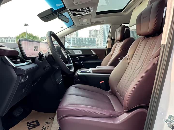 Фото 12 - Buick GL8 Century