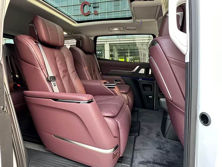 Фото 9 - Buick GL8 Century