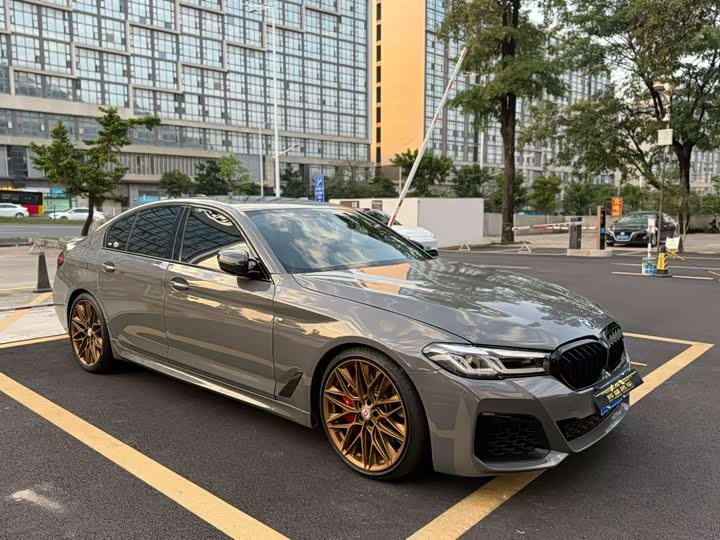 Фото 2 - BMW 5 Series