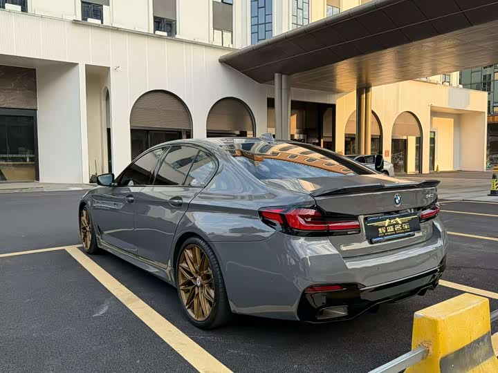 Фото 5 - BMW 5 Series