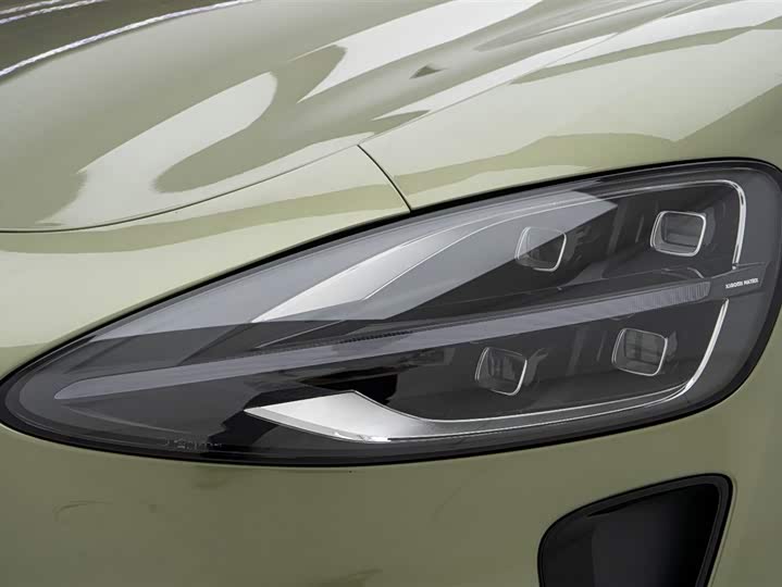 Фото 10 - Xiaomi SU7