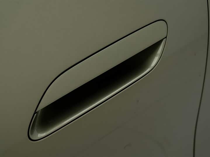 Фото 12 - Xiaomi SU7