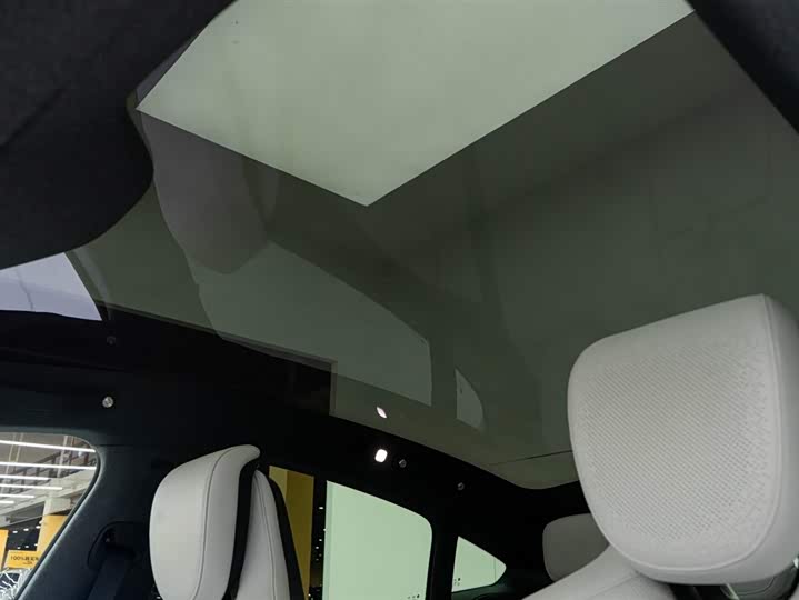 Фото 22 - Xiaomi SU7