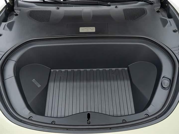 Фото 9 - Xiaomi SU7