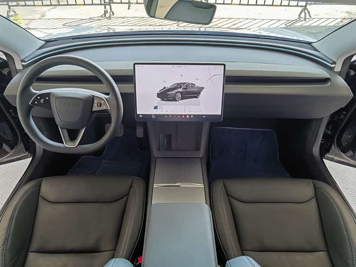 Фото 6 - Tesla Model 3