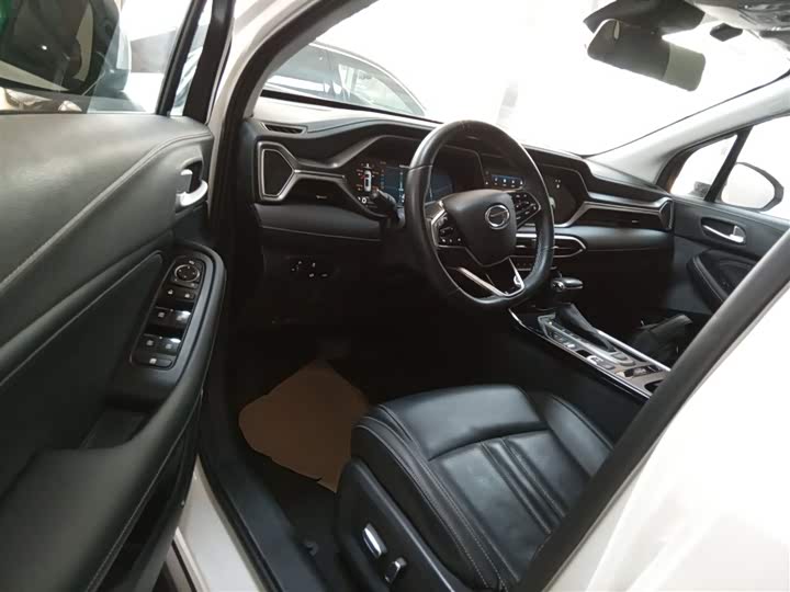 Фото 16 - GAC Trumpchi GS4