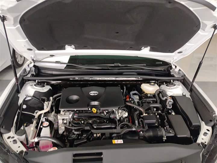 Фото 20 - Toyota Camry