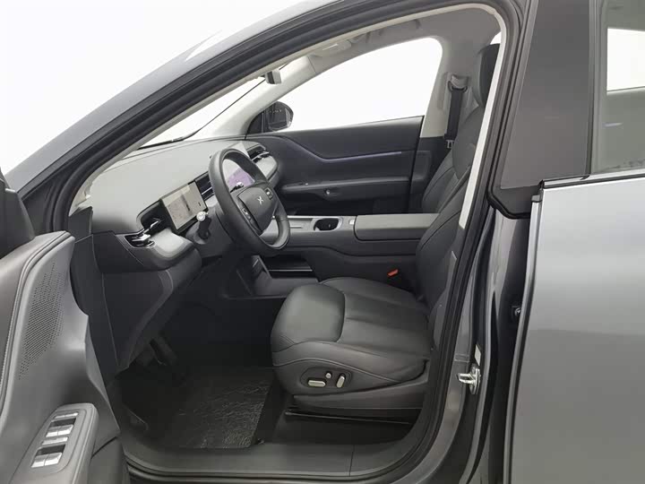 Фото 10 - XPeng G6