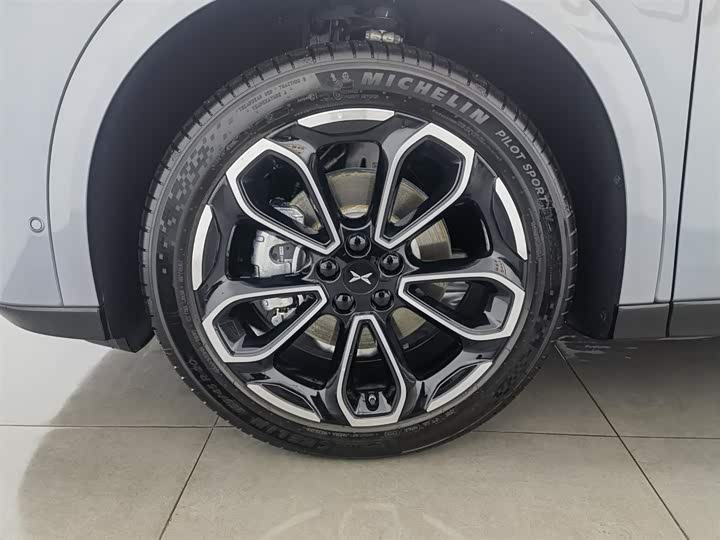 Фото 17 - XPeng G6