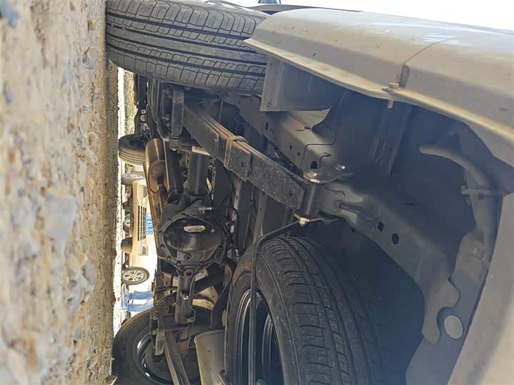 Фото 18 - Dongfeng Forthing Lingzhi M5