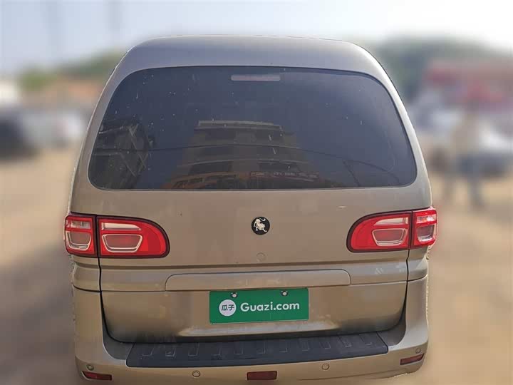 Фото 28 - Dongfeng Forthing Lingzhi M5