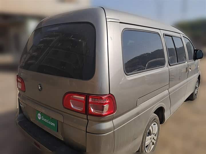 Фото 29 - Dongfeng Forthing Lingzhi M5