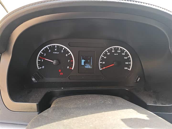 Фото 4 - Dongfeng Forthing Lingzhi M5