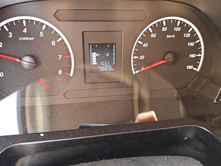 Фото 5 - Dongfeng Forthing Lingzhi M5