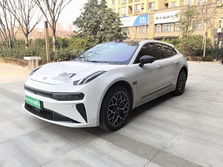 Фото 1 - Zeekr 001