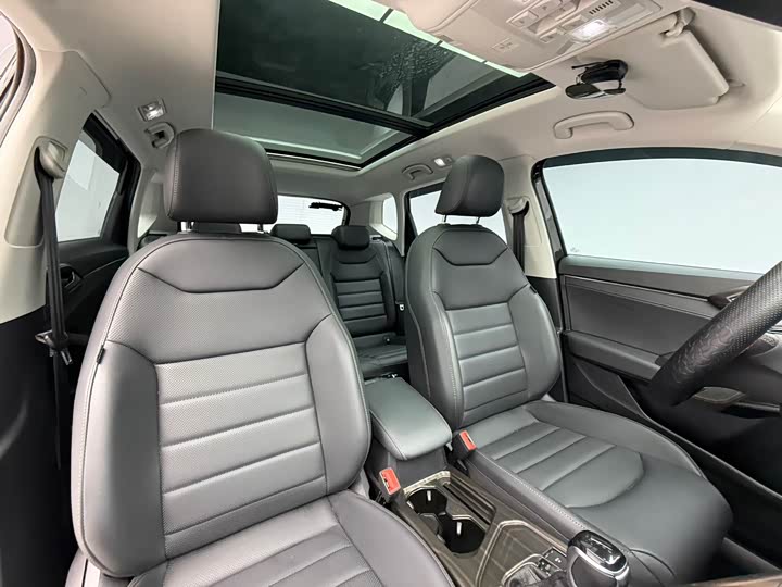 Фото 14 - Volkswagen Tharu