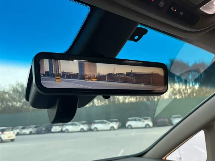 Фото 21 - Buick GL8 ES