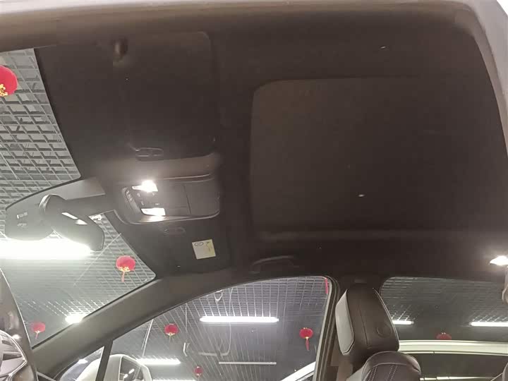 Фото 18 - Cadillac XT5