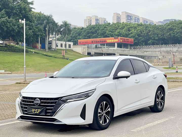 Фото 1 - Nissan Sylphy