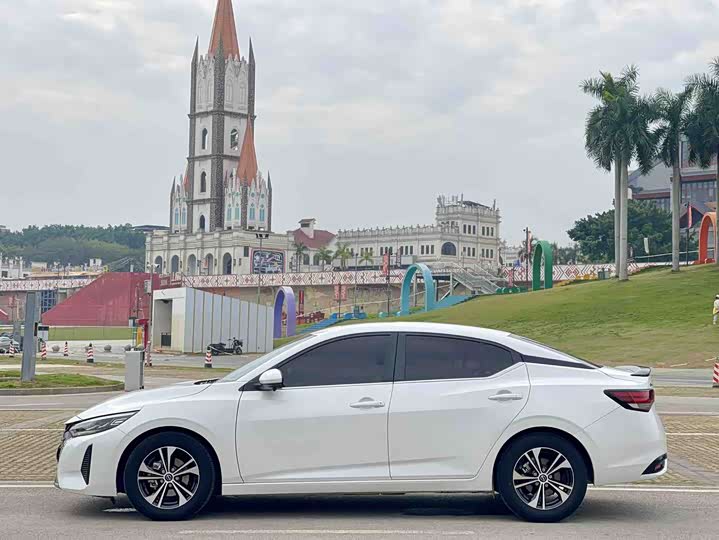 Фото 3 - Nissan Sylphy