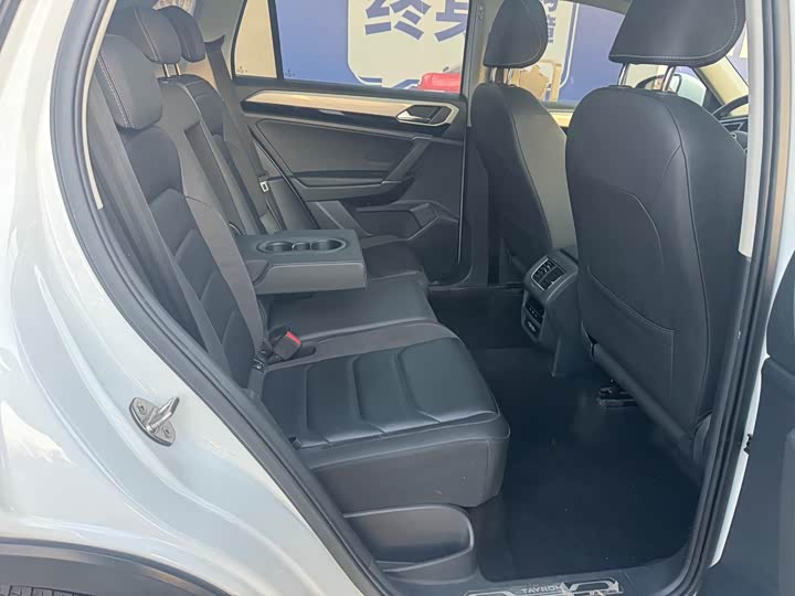 Фото 22 - Volkswagen Tayron