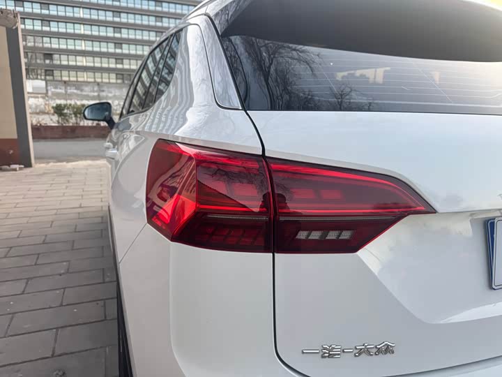 Фото 25 - Volkswagen Tayron