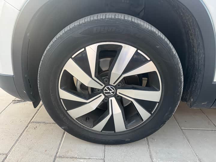 Фото 30 - Volkswagen Tayron