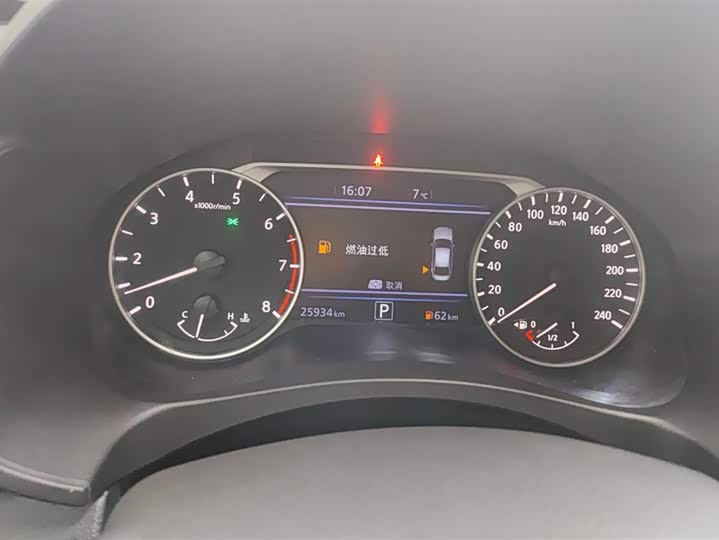 Фото 14 - Nissan Teana