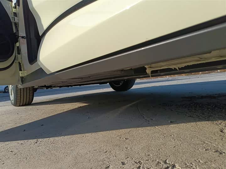 Фото 22 - BYD Dolphin