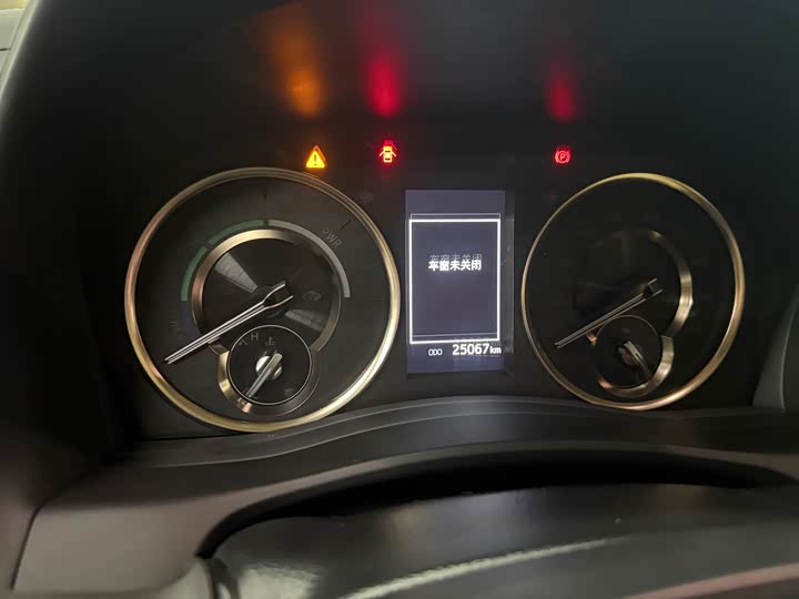 Фото 13 - Toyota Alphard