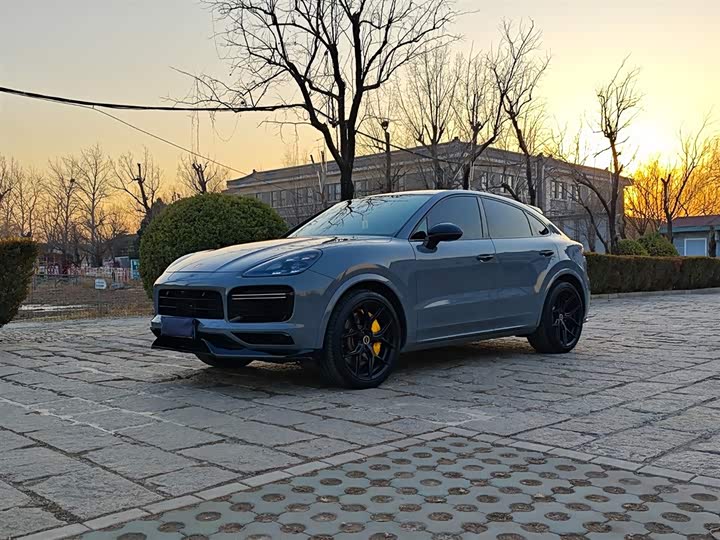 Фото 1 - Porsche Cayenne