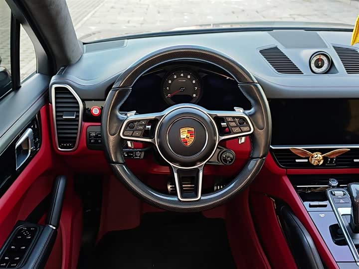 Фото 15 - Porsche Cayenne