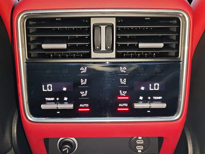 Фото 17 - Porsche Cayenne